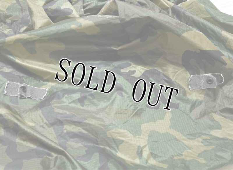 画像4: 米軍実物 ウッドランド　迷彩 ポンチョ (4)