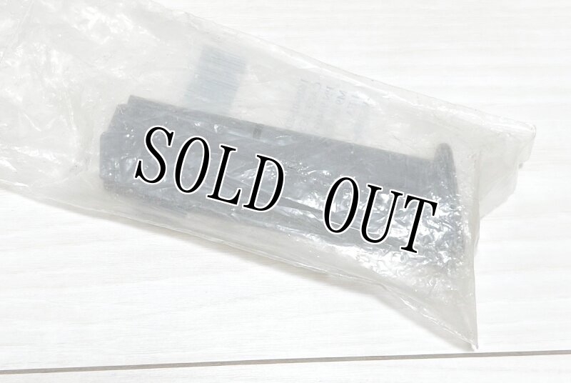 画像3: 米軍実物 9mm ベレッタ  マガジン (3)