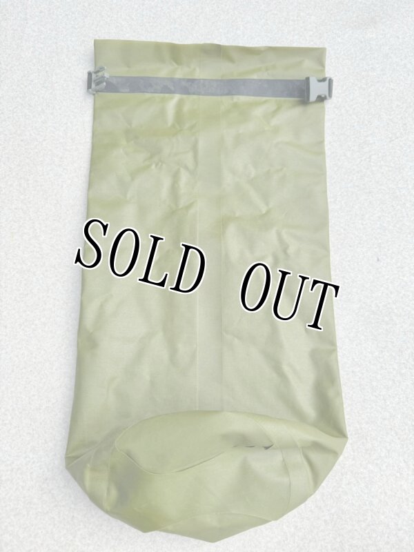 画像2: 米軍実物 USMC MACS SACK   防水バッグ SEAL LINE (2)