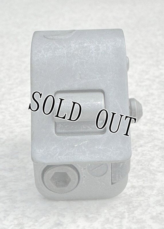 画像7: 米軍実物 M203 グレネードランチャー   レバー QDマウント ブラケット　(2) (7)