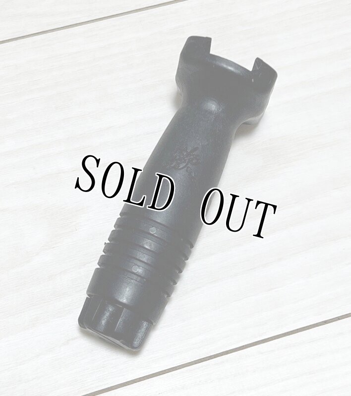 画像3: 米軍実物 KNIGHTS ARMAMENT ライフルグリップ    (3)