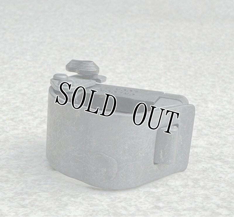 画像11: 米軍実物 M203 グレネードランチャー   レバー QDマウント ブラケット　(2) (11)