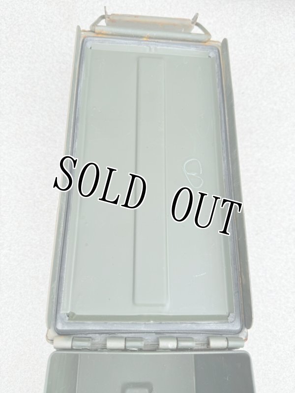 画像10: 米軍実物 アーモボックス 弾薬ケース  (10)