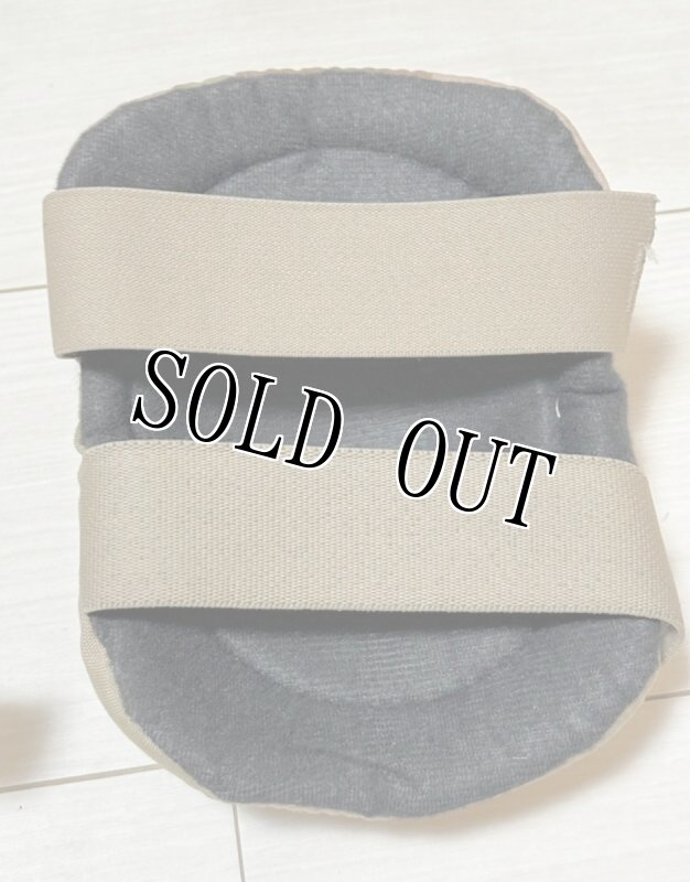 画像11: 米軍放出品 ALTA エルボー/ニーパッド デザート 3C (11)