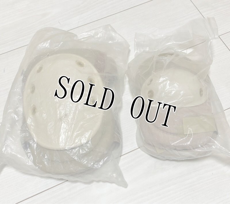 画像1: 米軍放出品 ALTA エルボー/ニーパッド デザート 3C (1)