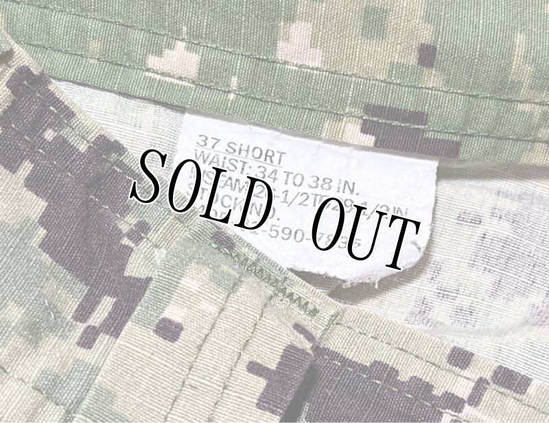 画像4: 米軍実物,US NAVY,　AOR2　NUW　迷彩パンツ　TYPEIII　37-SHORT (4)