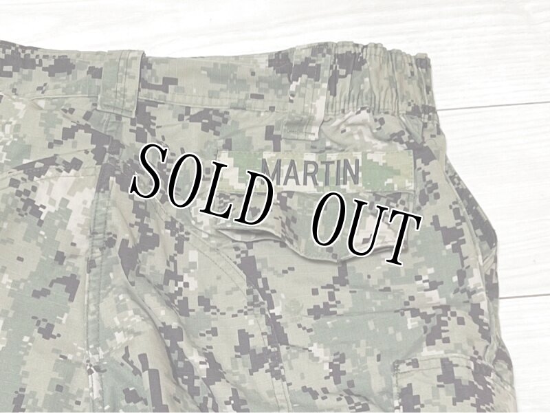 画像3: 米軍実物,US NAVY,　AOR2　NUW　迷彩パンツ　TYPEIII　37-SHORT (3)