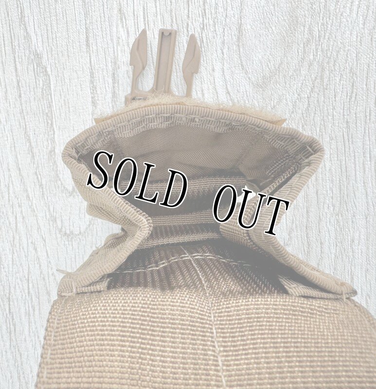 画像6: 海兵隊放出品 TAC SHIELD T4005CY シングル フラッグ グレネード ポーチ (6)