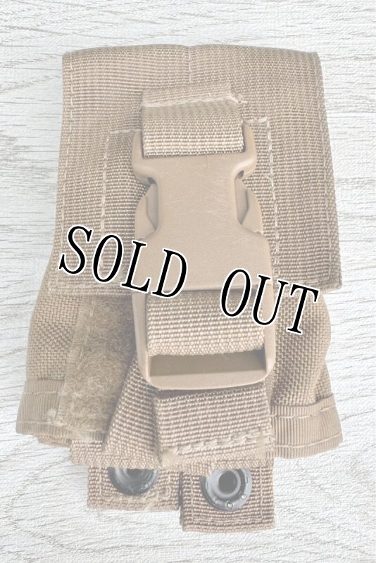 画像2: 海兵隊放出品 TAC SHIELD T4005CY シングル フラッグ グレネード ポーチ (2)