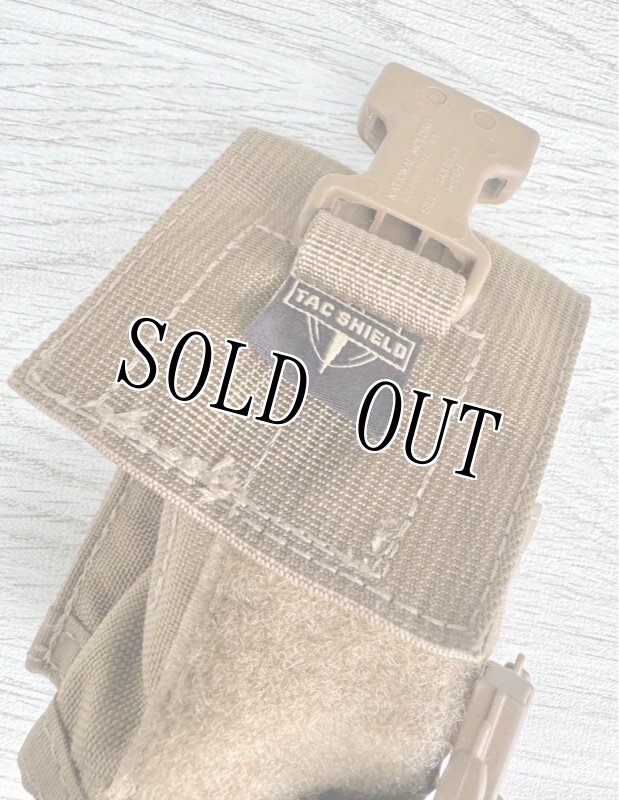 画像4: 海兵隊放出品 TAC SHIELD T4005CY シングル フラッグ グレネード ポーチ (4)