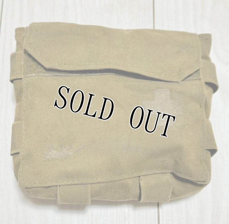 画像2: 海兵隊放出品 タスマニアンタイガー メディカル ポーチ (2)