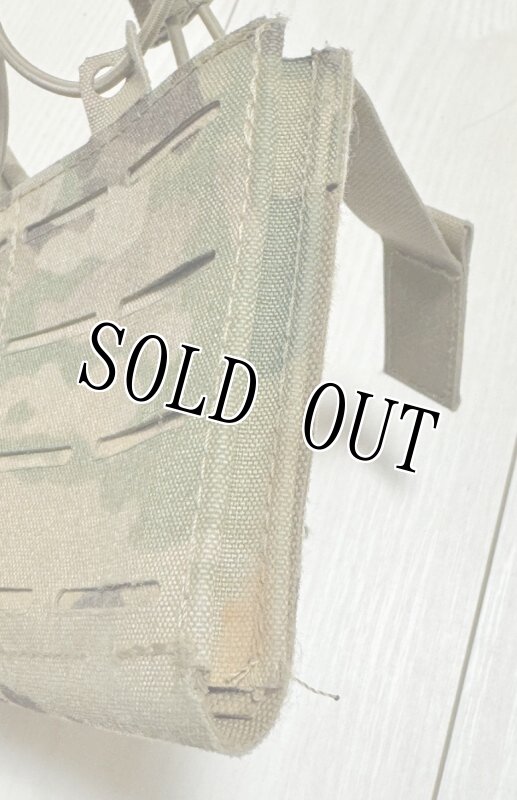 画像6: 米海軍放出品 RZR MOLLE Triple Rifle Mag Pouch (6)