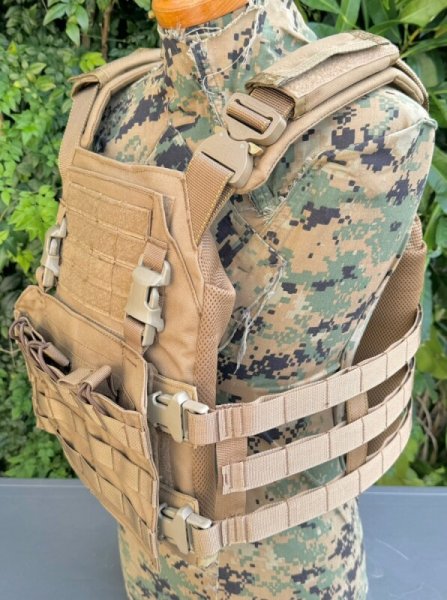 海兵隊実物 新型オードナンス プレートキャリア L コヨーテ 沖縄