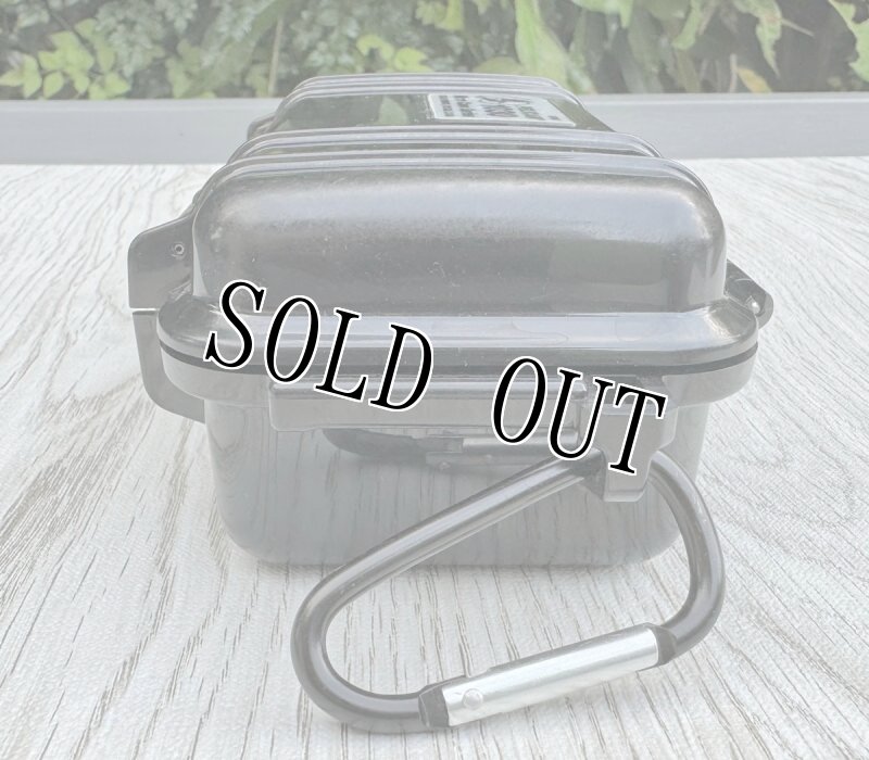 画像2: 米軍実物 PELICAN マイクロケース 1030   ソリッド / ブラック   (2)