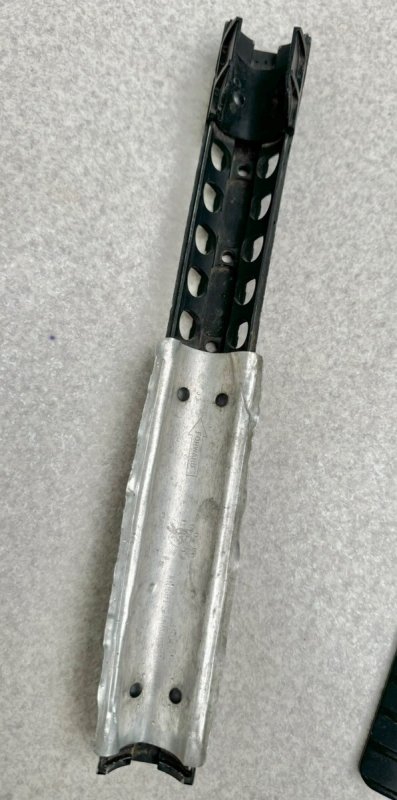 画像2: 米軍実物 KNIGHTS ARMAMENT M5 RAS Quad Rail Lower (2)