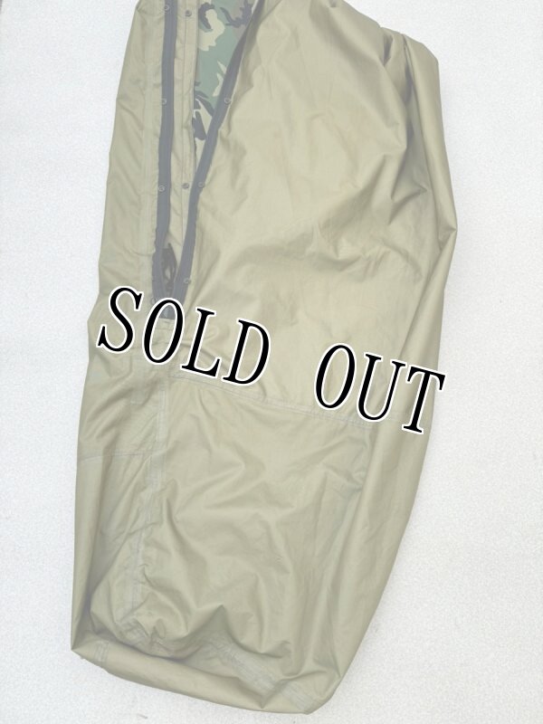 画像4: 米軍実物 スリーピングバッグ ゴアテックスカバー (4)