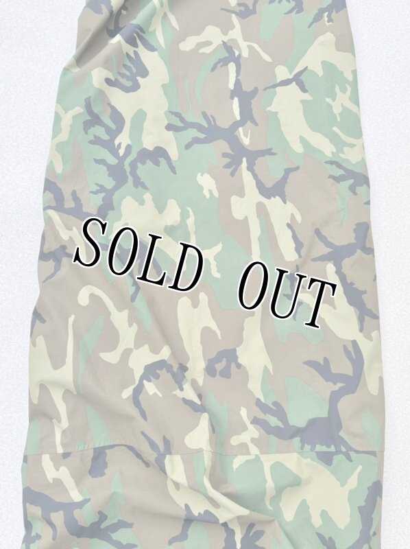 画像2: 米軍実物 スリーピングバッグ ゴアテックスカバー (2)