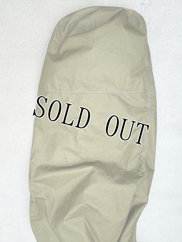 画像3: 米軍実物 スリーピングバッグ ゴアテックスカバー (3)