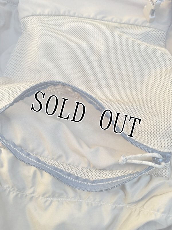 画像13: 米軍海兵隊実物  USMC PACK FILBE   EAGLE メインパック MYSTERY RANCH コヨーテ (13)