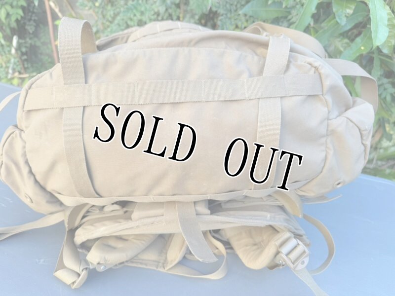 画像6: 米軍海兵隊実物  USMC PACK FILBE   EAGLE メインパック MYSTERY RANCH コヨーテ (6)