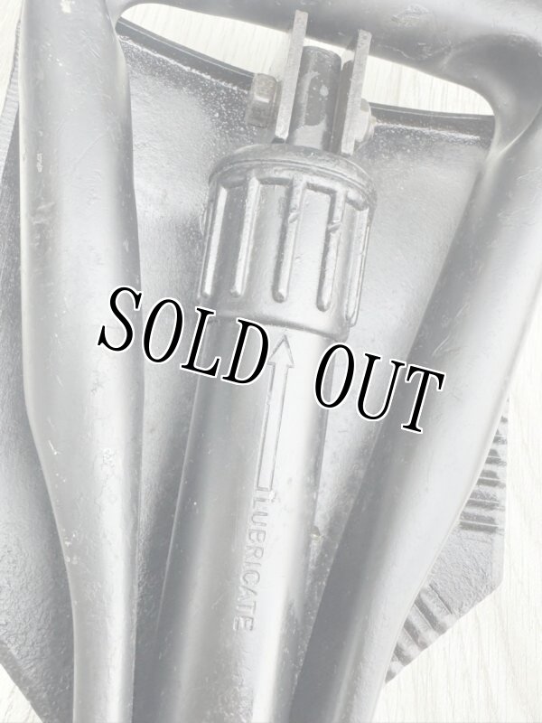 画像11: 米軍実物 E-TOOL フォールディングスコップ  E-TOOL 三つ折 スコップ(ケース付き)  (11)