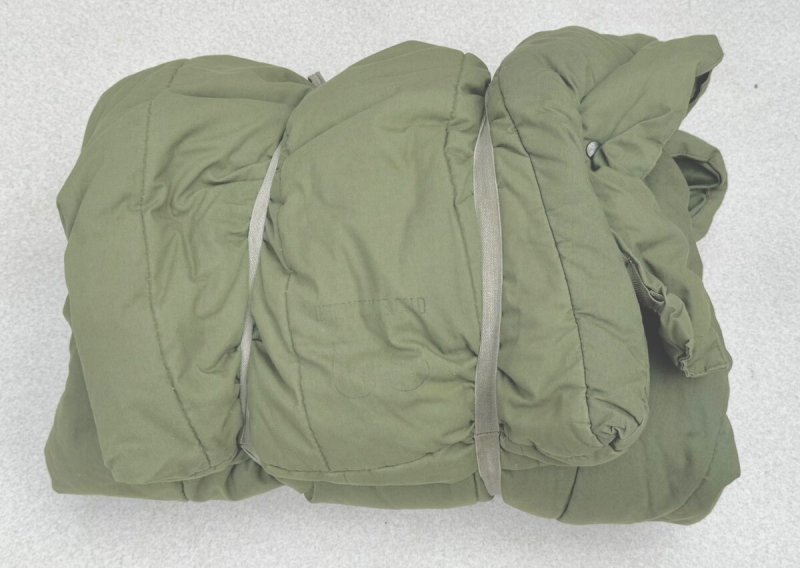画像10: 米軍実物 OD スリーピング・バッグ(寝袋)/ EXTREME COLD(極寒用) (10)