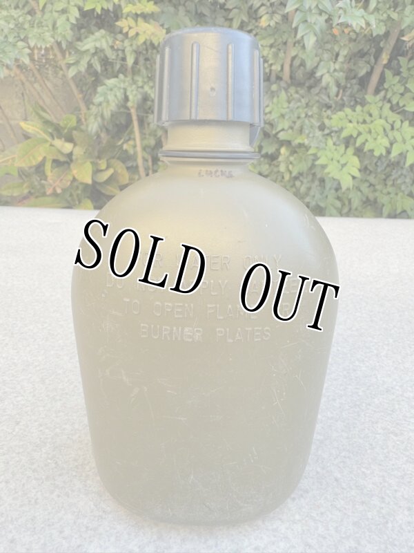 画像2: 米軍実物 SKILCRAFT 1QT プラスティック  キャンティーン 水筒 2014 (2)