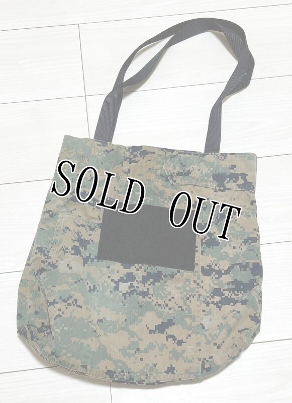 画像4: 米軍実物　USMC MARINES　BDU生地　迷彩リメイクバッグ　ウッドランド (4)