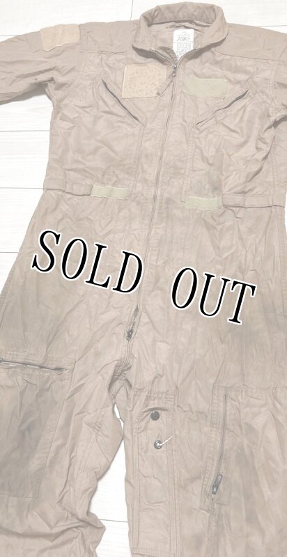 画像2: 米軍実物 CWU27/P　フライトスーツ　タン　44LONG (2)