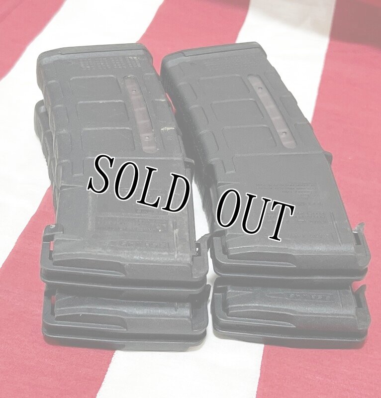 画像4: 米軍実物  MAGPUL PMAG 30 GEN M3 AR-15/M4/M16 30連マガジン   WINDOW 両窓 30rd マグ 5.56mmブラック (4)