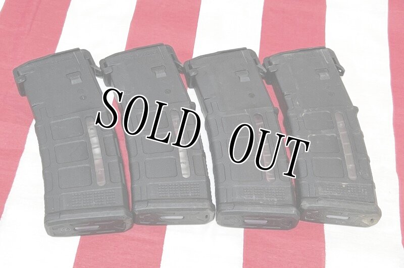 画像1: 米軍実物  MAGPUL PMAG 30 GEN M3 AR-15/M4/M16 30連マガジン   WINDOW 両窓 30rd マグ 5.56mmブラック (1)