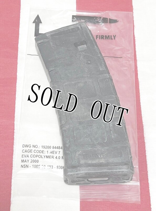 画像2: 米軍実物 Magpul PMAG 30 AR-15/M4/M16 GEN M3 5.56 マガジン (2)