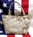 画像3: 米軍実物　USMC MARINES　BDU生地　迷彩リメイクミニバッグ　デザート (3)