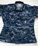 画像2: 米軍実物　US NAVY,　迷彩ジャケット　S-SHORT (2)