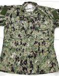 画像2: 米軍実物,US NAVY,　AOR2　NUW　迷彩ジャケット　TYPEIII　SMALL-REGULAR (2)