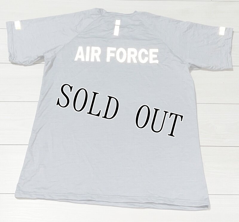 画像1: 米軍実物 US AIR FORCE　トレーニングTシャツ　LARGE (1)