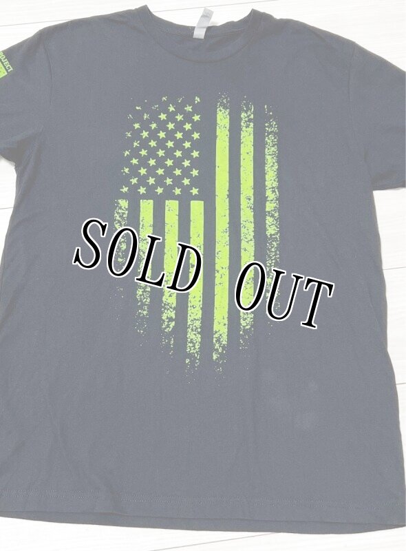 画像2: 米軍放出品 T.V.P. 半袖Tシャツ　LARGE (2)