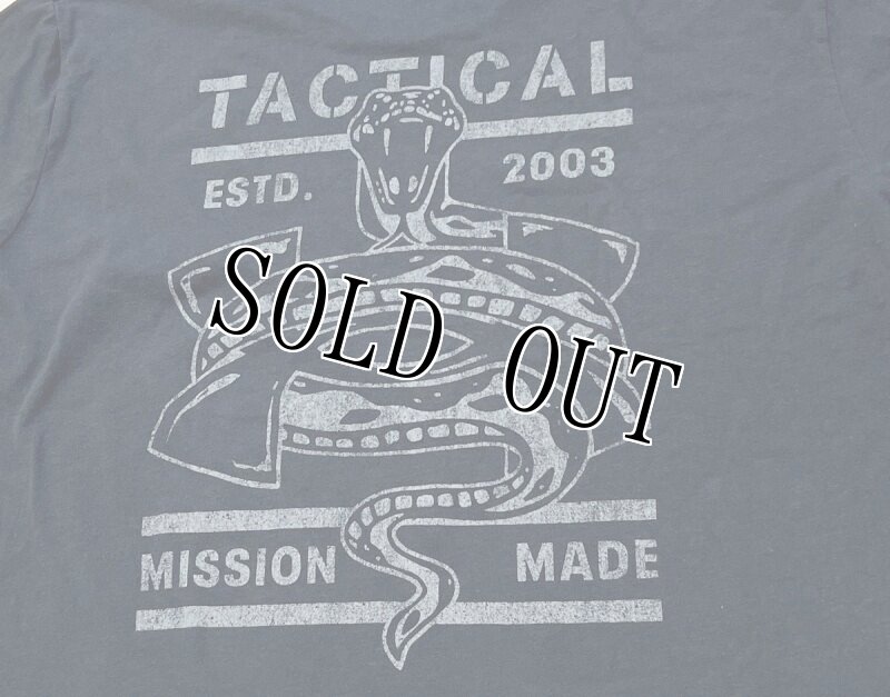 画像4: 米軍放出品　アンダーアーマー　TACTICAL MISSION MADE　Tシャツ　LARGE (4)