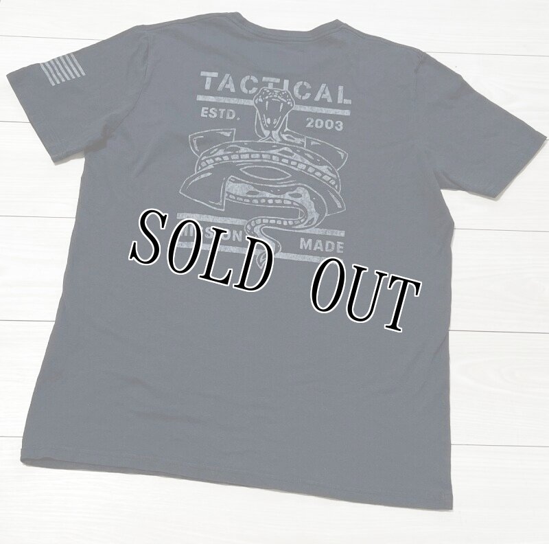 画像1: 米軍放出品　アンダーアーマー　TACTICAL MISSION MADE　Tシャツ　LARGE (1)