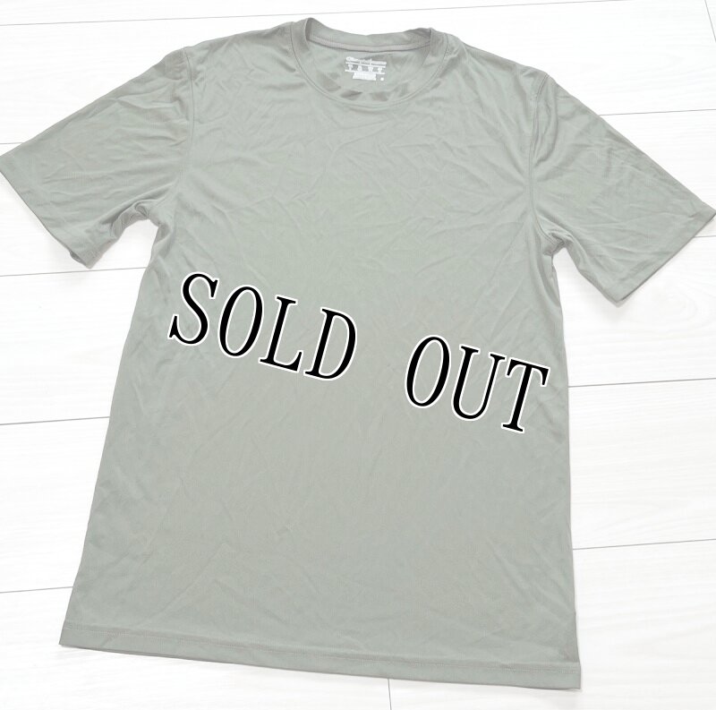 画像1: 米軍放出品　チャンピオン タクティカルTシャツ　SMALL (1)
