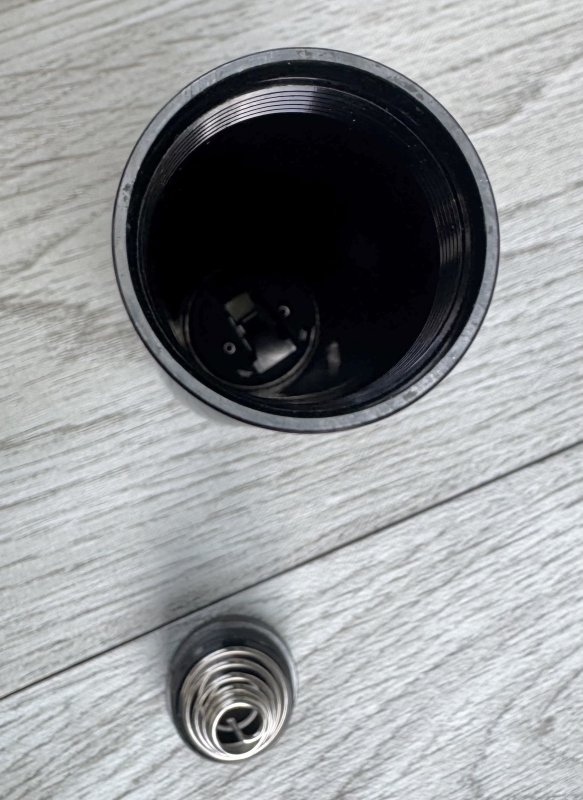 画像8: 米軍放出品 MAG-LITE(マグライト)LED フラッシュライト 警棒 懐中電灯   (8)