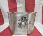 画像1: 米軍実物 海兵隊 2015 モニュメント 240st birthday  スキットル/オープナー (1)