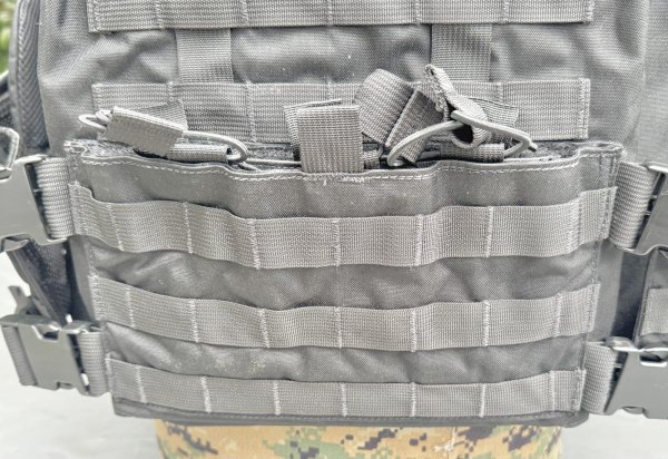 米軍実物 T3 Gear Geronimo 3 Plate Carrier ボディーアーマー／ベスト