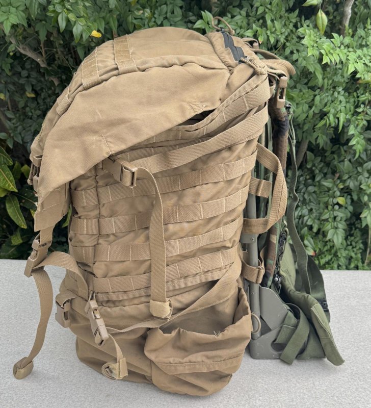 画像1: 米軍海兵隊実物  USMC PACK FILBE  メインパック ハーネス コヨーテ (1)