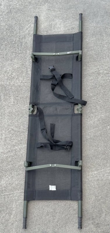 画像2: 米軍実物 NAR North American Rescue Raven 90C 折りたたみ 担架 (2)
