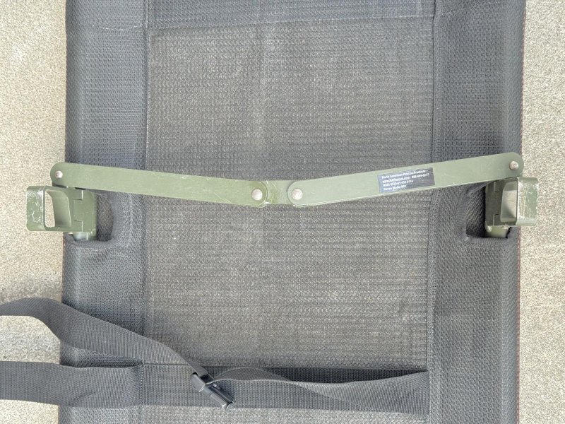 画像3: 米軍実物 NAR North American Rescue Raven 90C 折りたたみ 担架 (3)