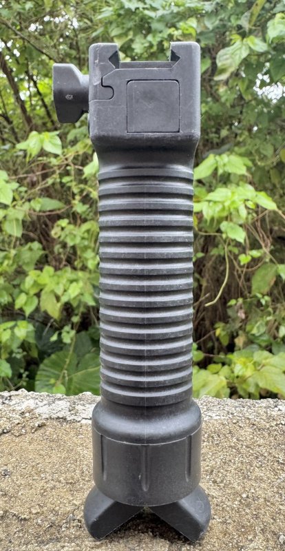 画像4: 米軍実物 GPS Grip Pod バイポッド グリップ 二脚 (4)