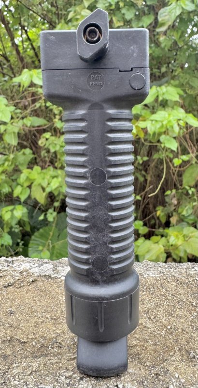 画像3: 米軍実物 GPS Grip Pod バイポッド グリップ 二脚 (3)