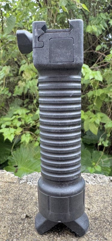 画像6: 米軍実物 GPS Grip Pod バイポッド グリップ 二脚 (6)