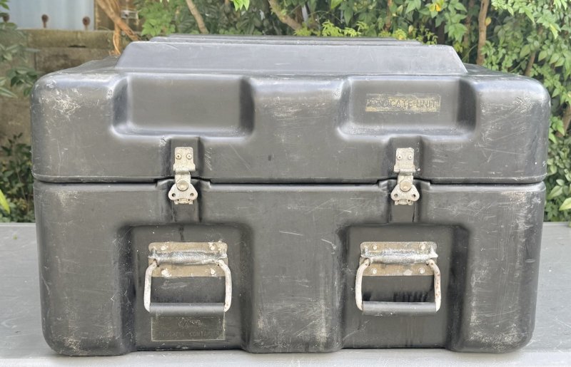 画像2: 米軍実物 HARDIGG コンテナー BOX PELICAN  (2)